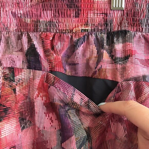 Lululemon Spring Break Away Short *4-way Stretch 3" Sun Dazed Multi Pink Sz 10 - Picture 8 of 8